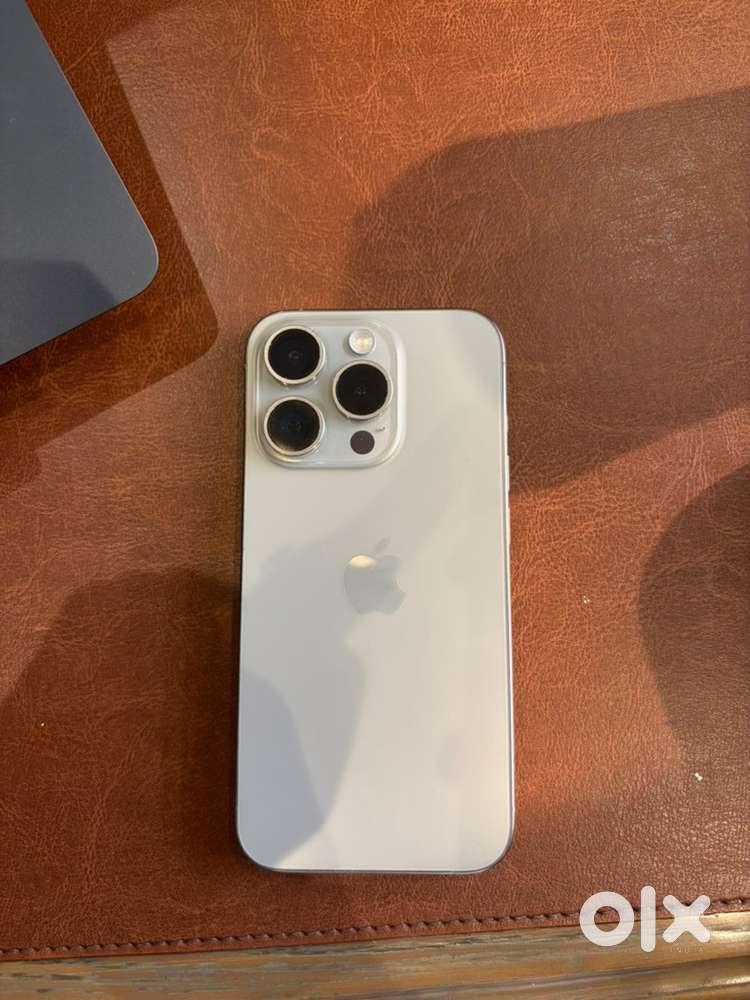 Titanium grey clean iphone 15 pro 128GB