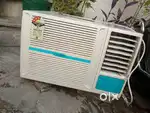 AC WINDOW LLOYD