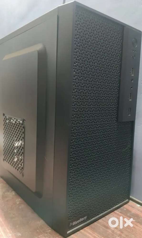 Less Used i5 computer Excellent condition Need urgent Money