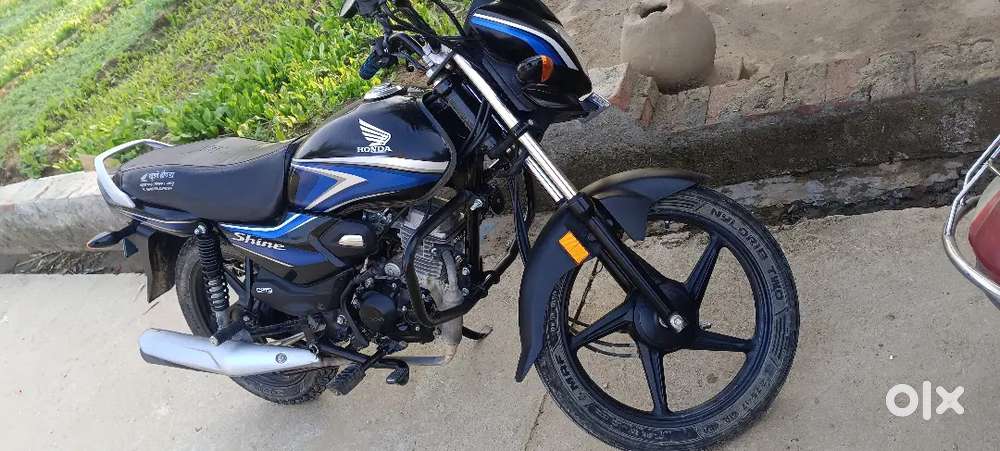 4835×20 kist deni hai new bike h