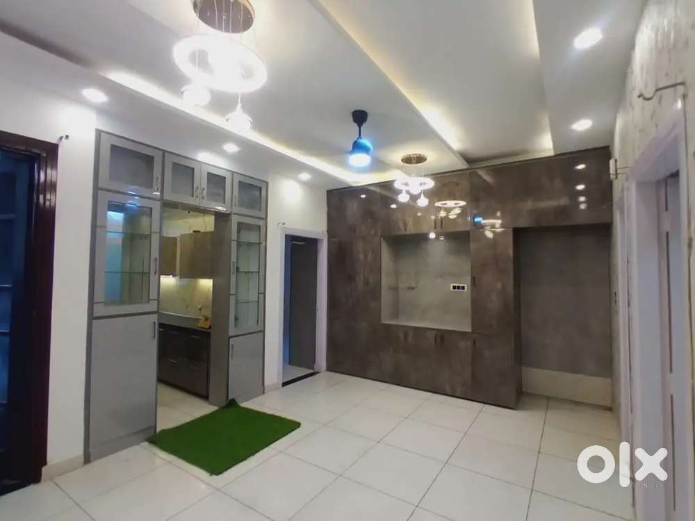 BEAUTIFUL FLAT 3BHK GROUND FLOOR