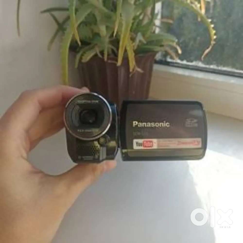 Panasonic SDR - S15 Hd camcorder