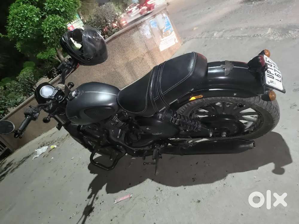 Yezdi Roadster – Powerful 334cc, Smooth Ride, Urgent Sale