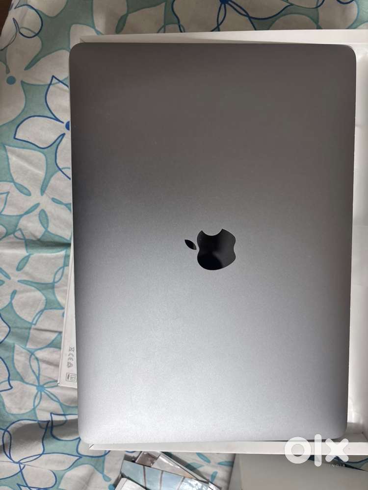 13 inch - Macbook pro - good confition