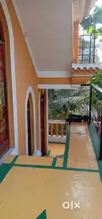 Good and well 2 or 3 person allow  or family small no broker change