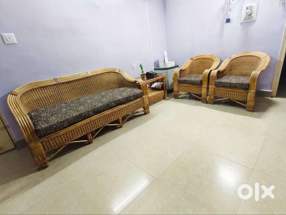 5 Seater Sofa Set Bamboo with Glasstop Tea Table