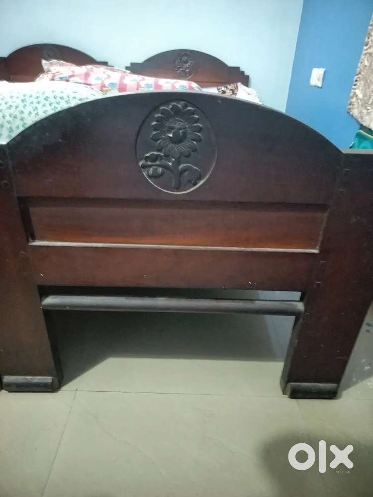 King size bed made of Shegun Wood