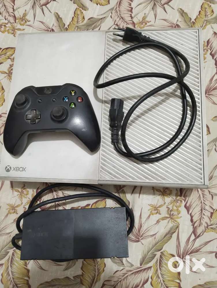 XBOX One Gaming Console