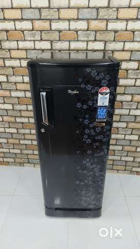 #-black colour ice magic whirlpool fridge with vegetable stand