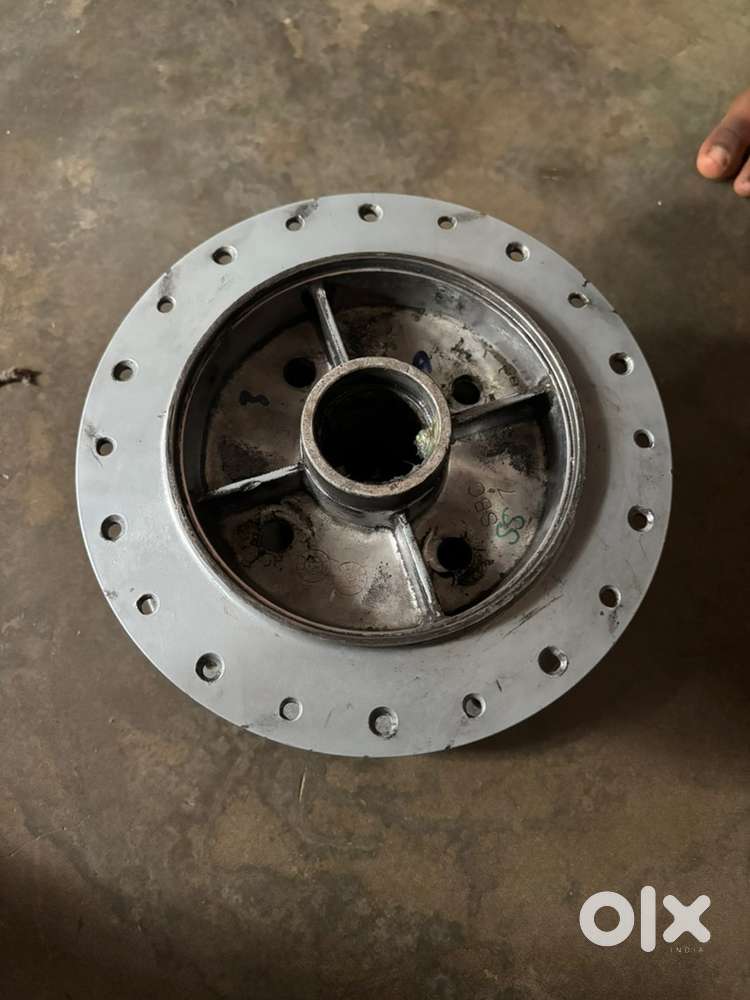 Royal enfiel standard 350 Rear hub and Handle