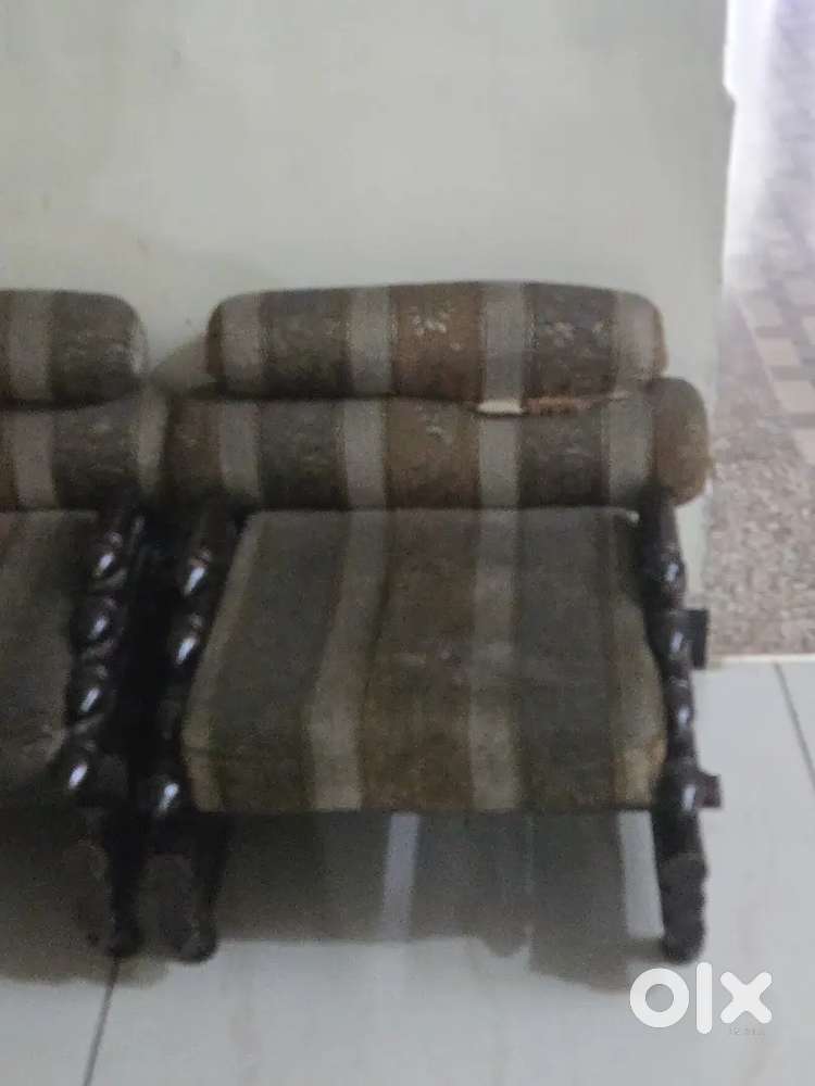 Wooden Sofa Set (3+1+1)