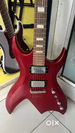 B c rich electric guitar
