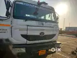 Tata signa 4018
Model - 2022
All paper valid 
Running vehicle