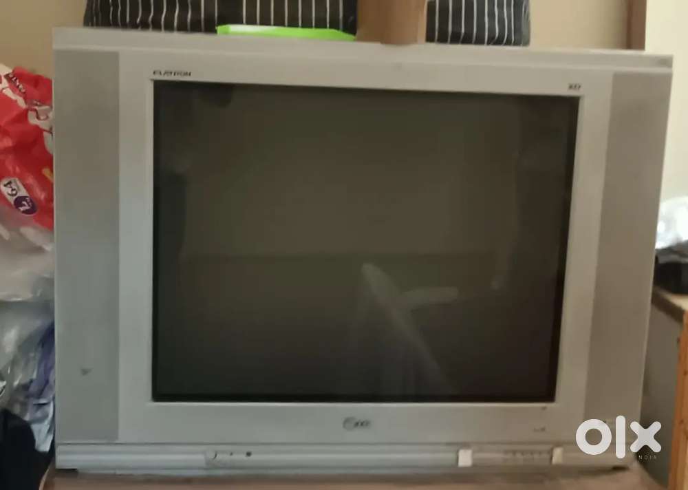 Lg tv 32 inch working condition 3000