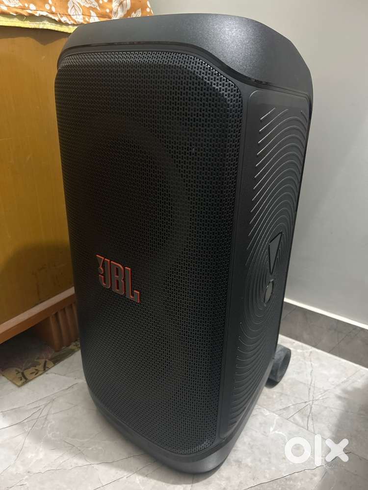 JBL partybox stage 320