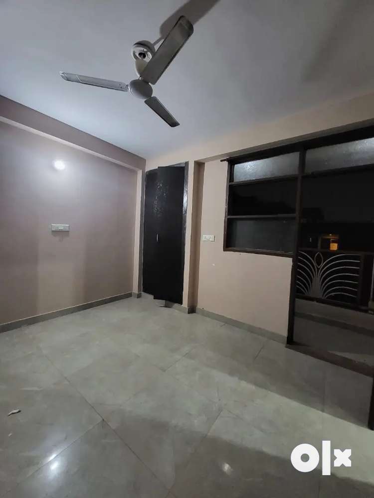 1bhk available for rent.