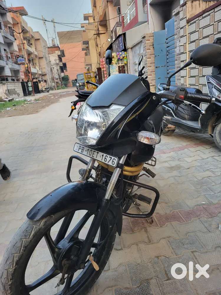 Mahindra centuro