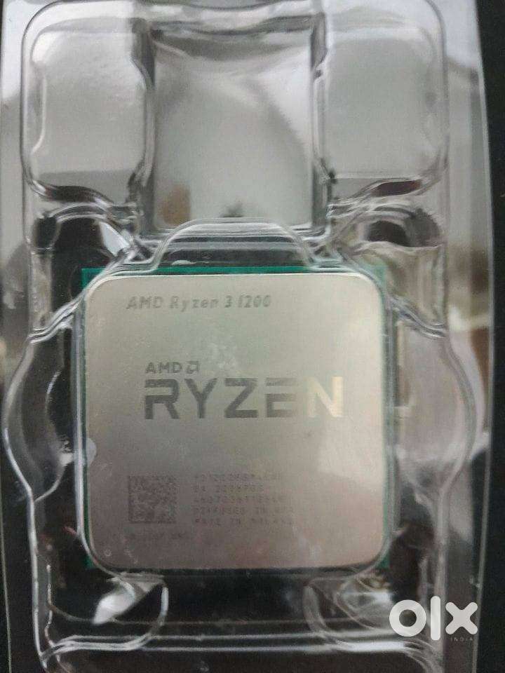 AMD Ryzen 3 1200 with stock cooler. (4 core & 4 thread processor)