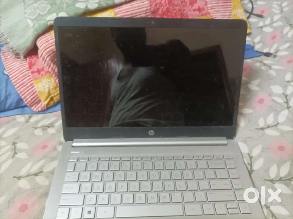Hplaptop scratch less