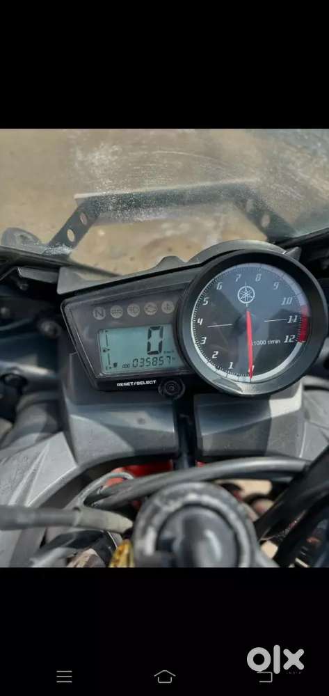 2018 Yamaha R15 v2 like new, Mileage around 50kmpl. For sale