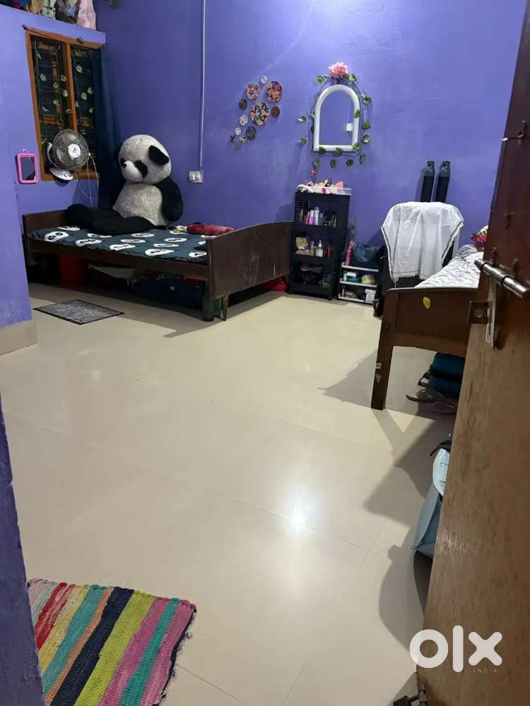 Need one decent female working roommate. 3 girls staying need one more