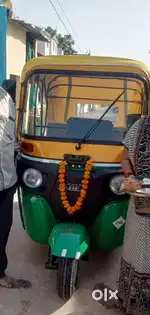 Auto rickshaw