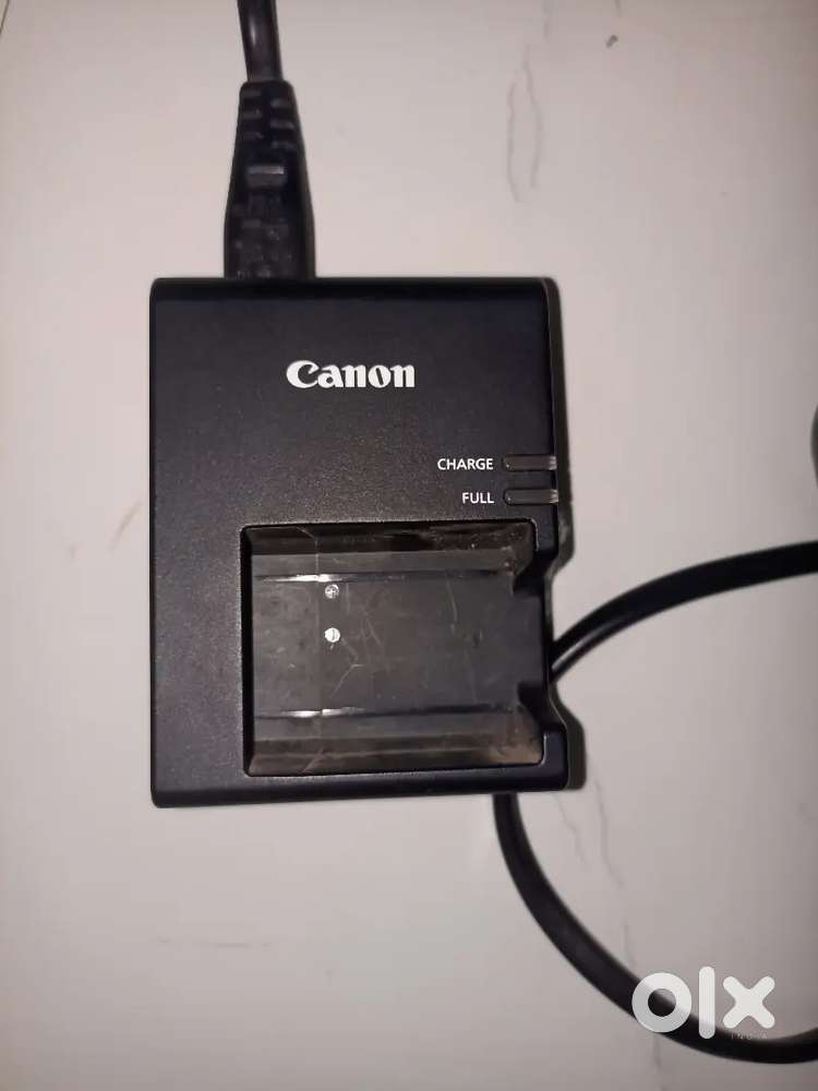 1500D Camera Charger