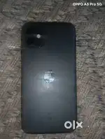 I phone 11 ha. Koy kami nhi ha bhai   arjent ha bhai