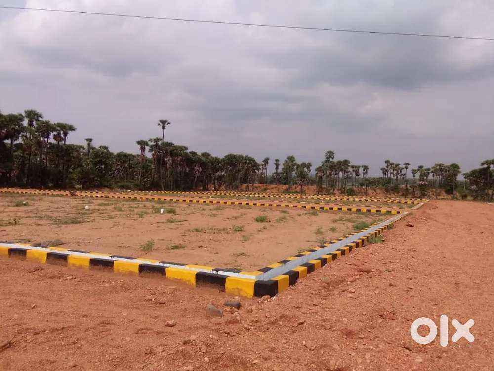 200sq yards at 20 lakhs only