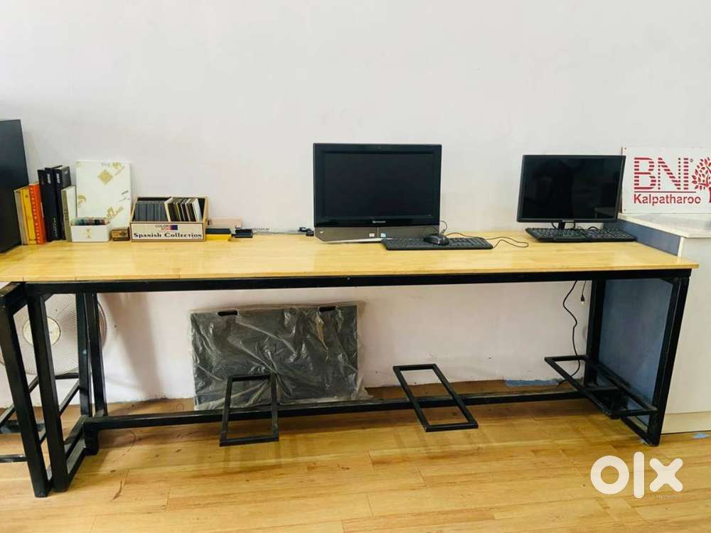 Office table & chairs