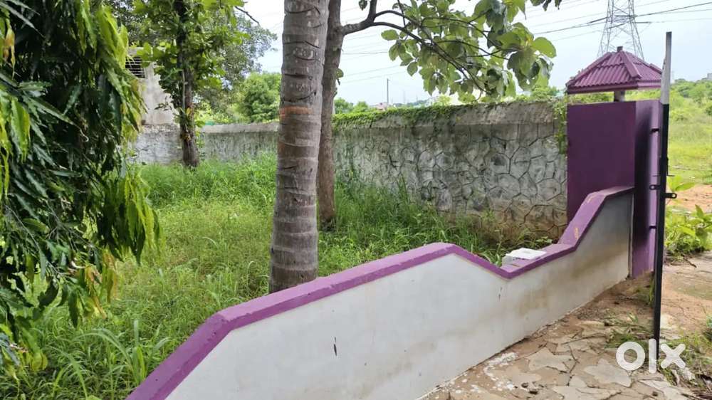 REDHILLS NEAR THIRUVALLUR HIGHWAY VERABURAM FARM LAND FOR SALE.