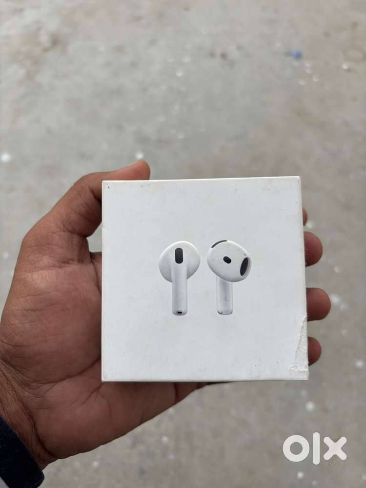 Apple AirPods 4 Wireless Earbuds