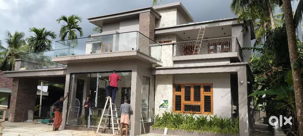 House near to malabar cancer center.