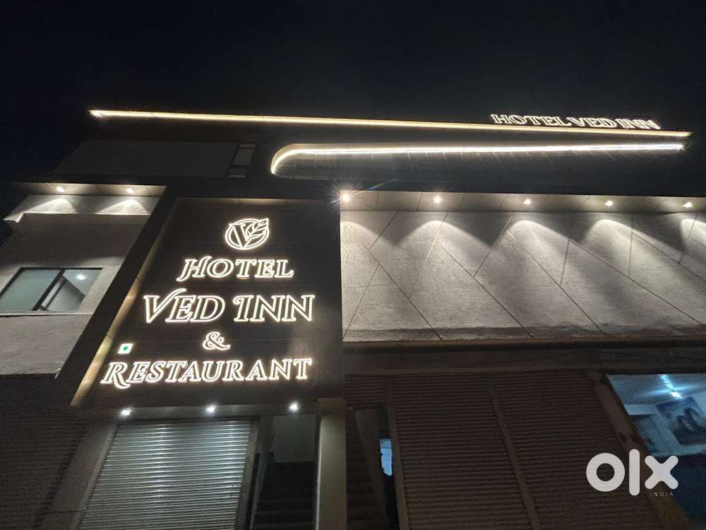 Front desk staff for Hotel