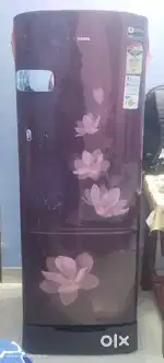 Second hand samsung refrigerator smooth working in mint condition
