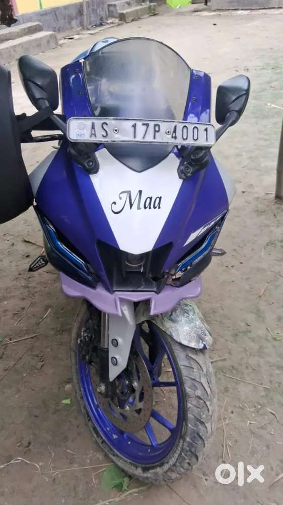Yamaha R15 bike