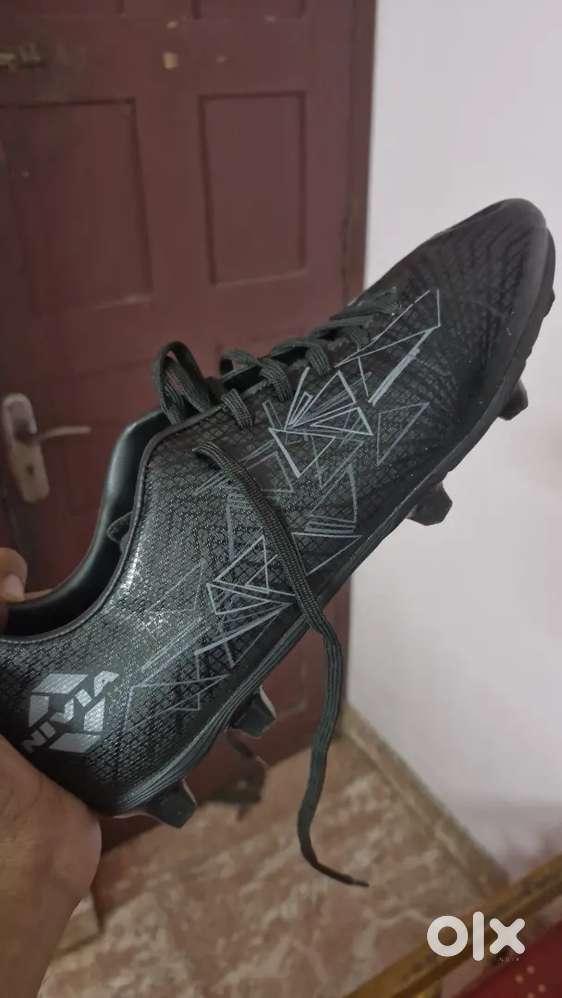 Nivia carbonite Football boot