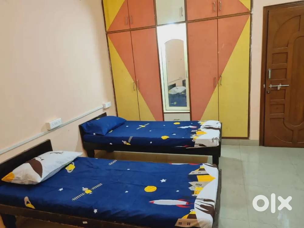 Boys pg AC/Non AC Fully furnished in Genda circle