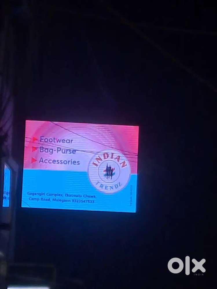 LED ADVERTISING SCREEN