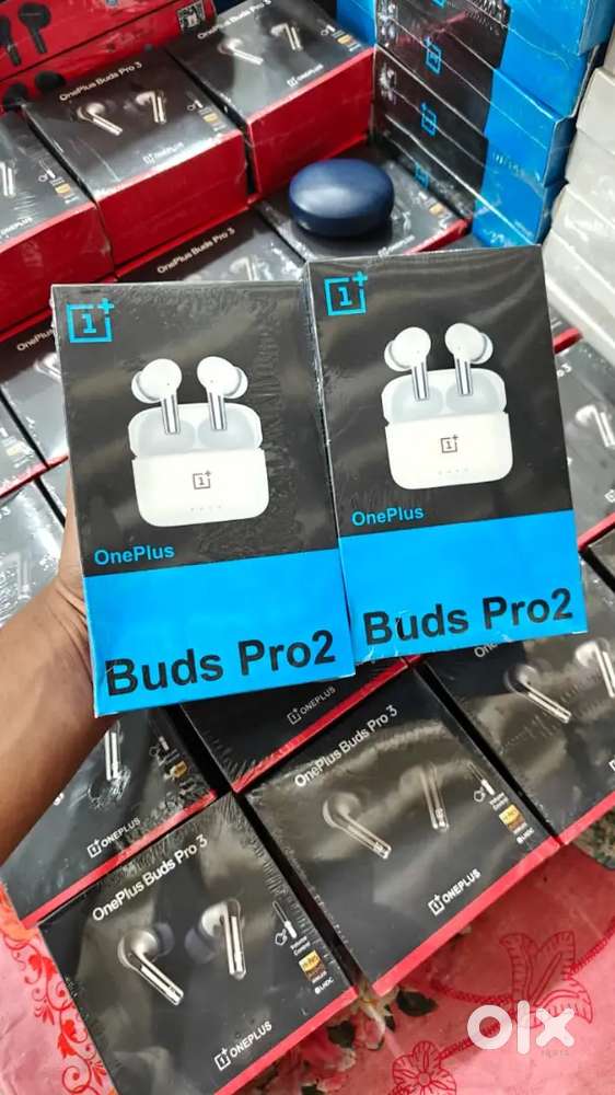 Airbirds lene ke liye contact Karen