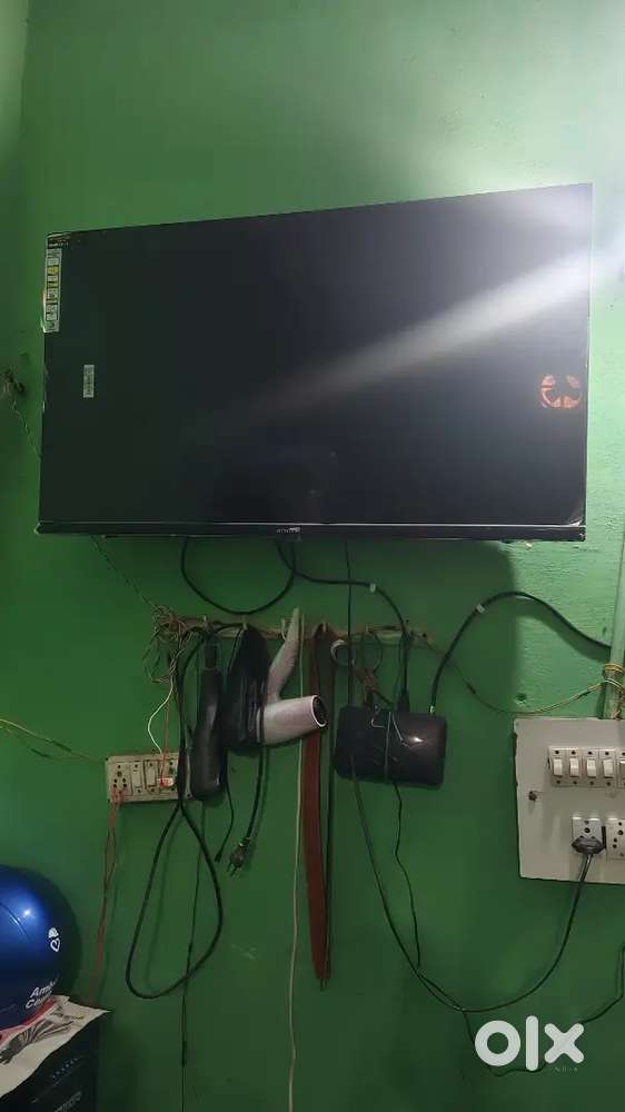 Crown tv 43 inch android hai