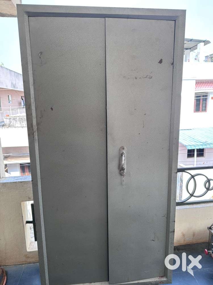 Beeruva for cloths storage