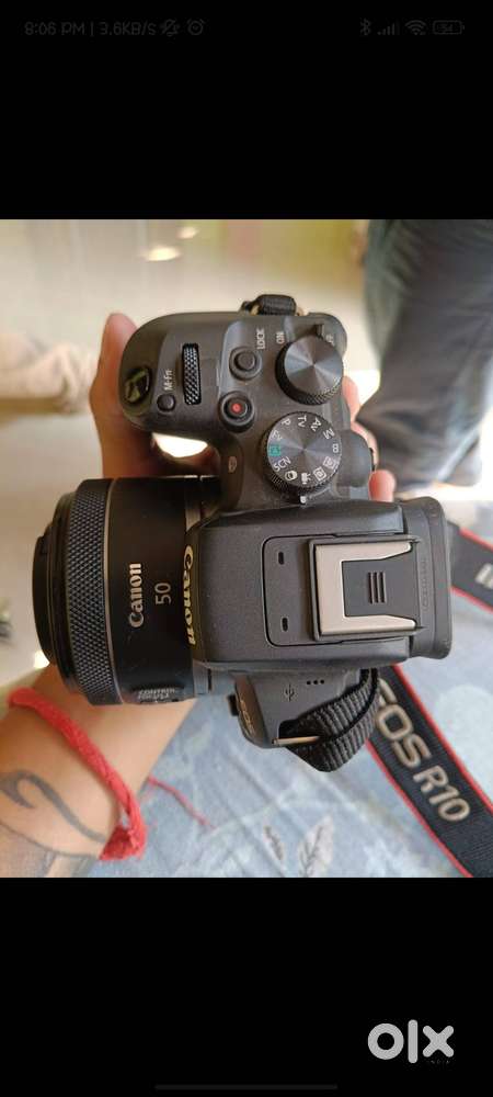 Canon R10 Kit Lend And 50Mm Lens