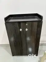 3 Cupboards (1 Large, 2 Medium)