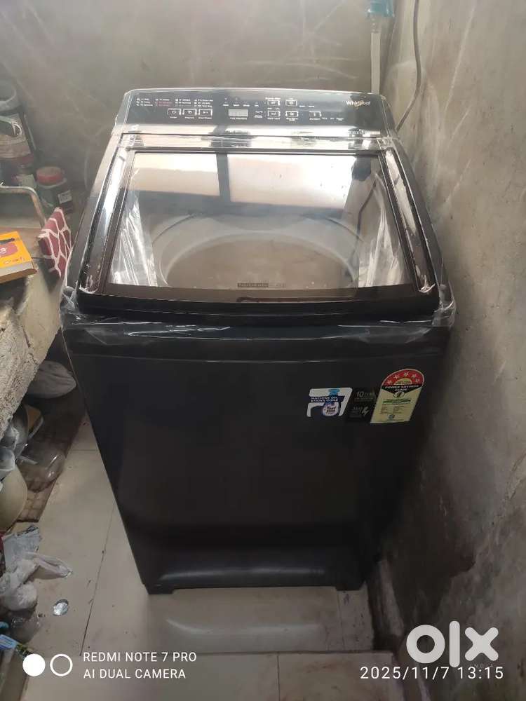Whirlpool 
8 kg Fully Automatic Top Load with In-built Heater Grey