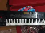 Roland xp 60 keyboard with bag