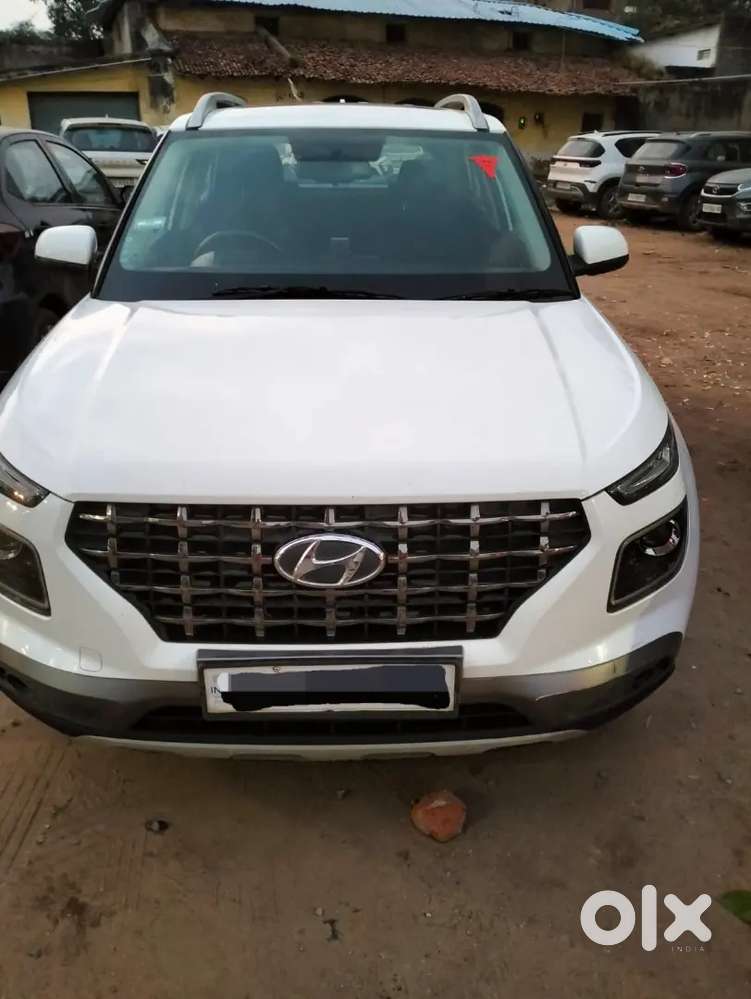 Doctor car Hyundai Venue 2019 Petrol Well Maintained