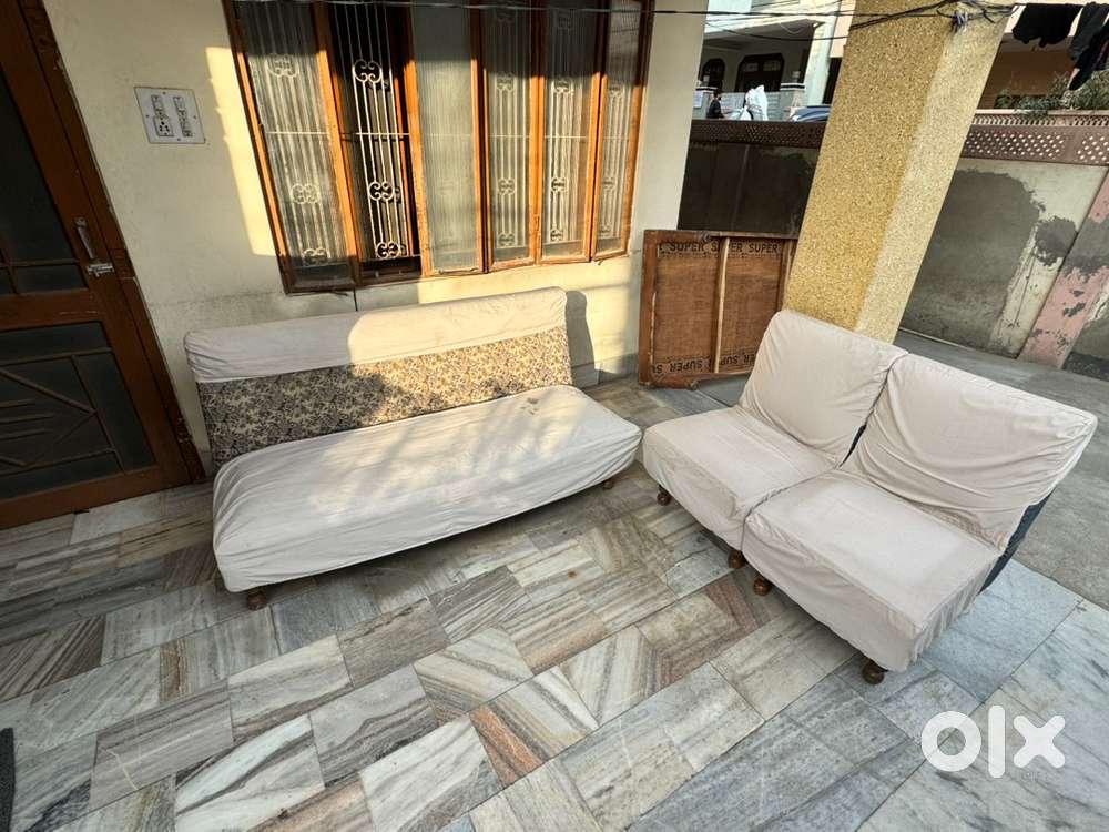 5 Seater sofa for sale