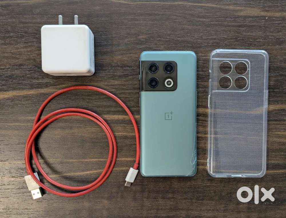 Oneplus 10 Pro (8GB/128GB) Panel Cracked..