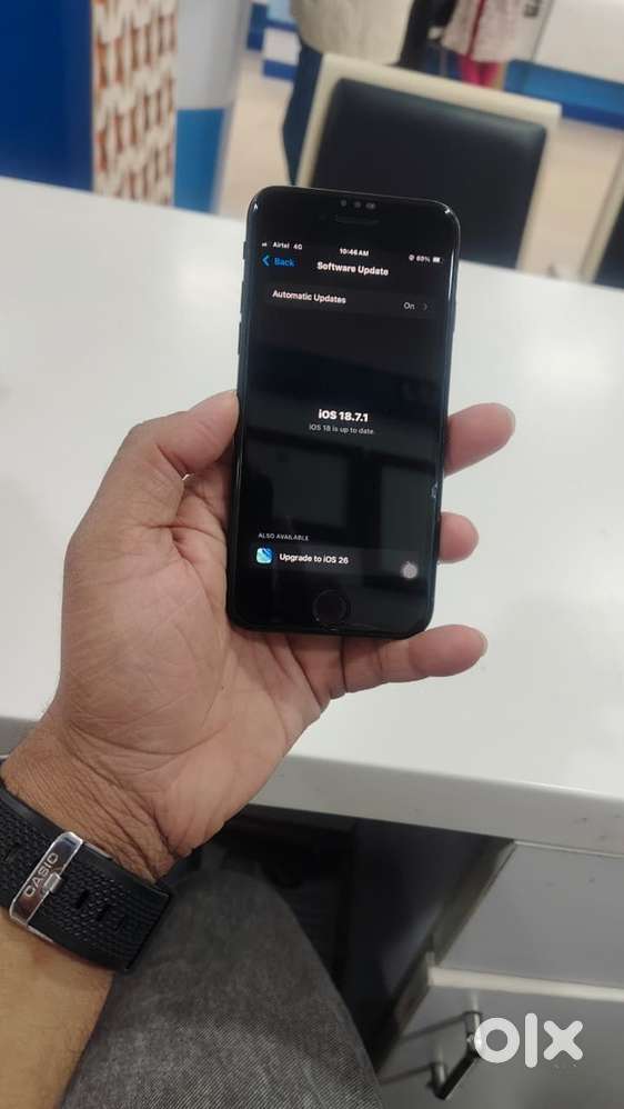 Iphone se 2 generation with good condition